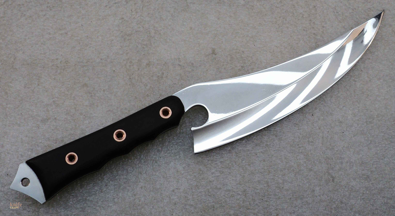 нож необычной формы с кривым лезвием "Черная кобра" ручной работы в Челябинске
