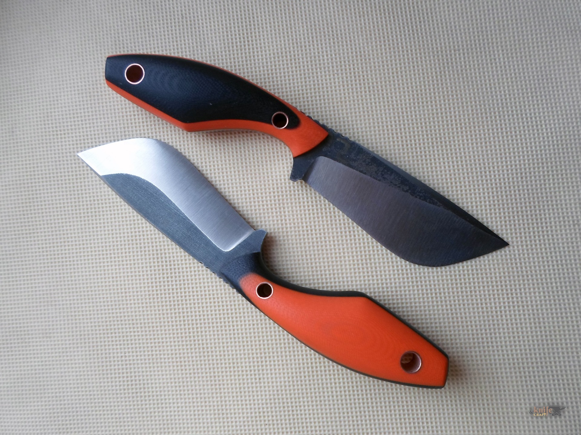 нож туристический на заказ с черно-оранжевой рукояткой из G10 в Магнитогорске, Челябинске 