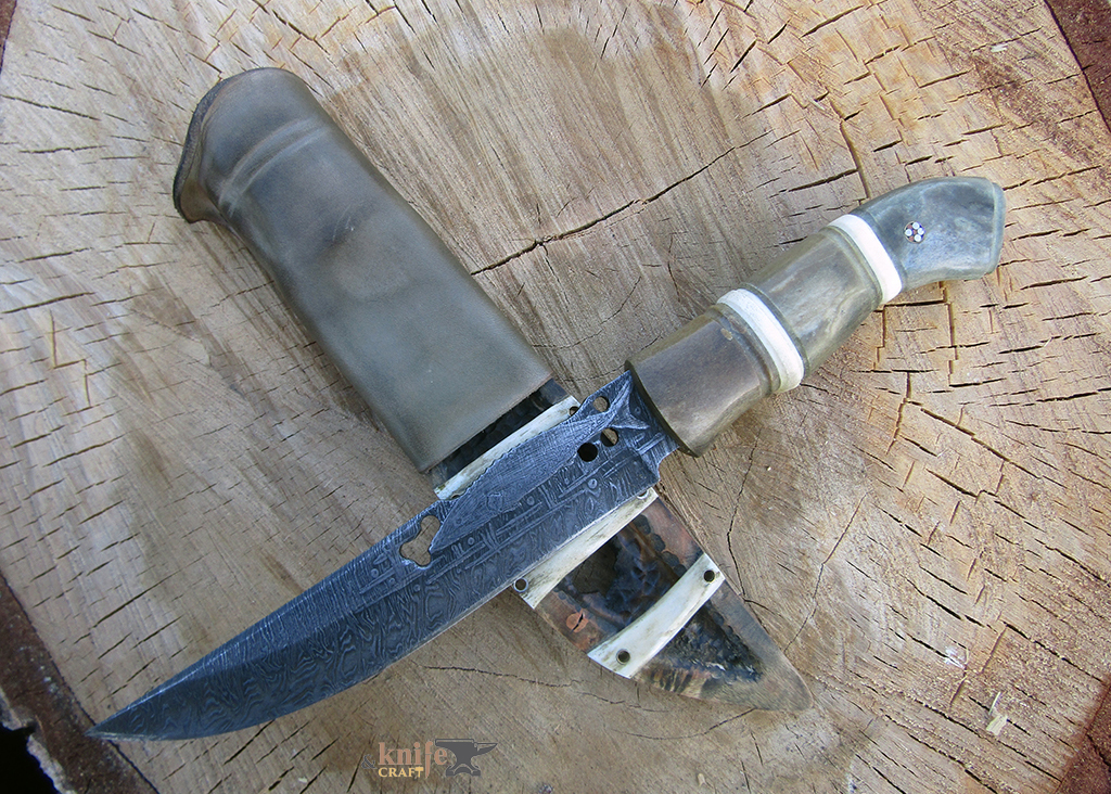 рыбацкий нож в Рогачеве (Белоруссия) из прорезного дамаска от Алексей "Lex Knives"
