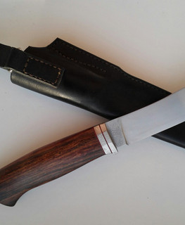 порошковый охотничий нож скинер из стали M390 и айронвуда и больстером купить в Пензе