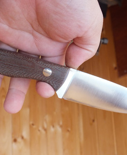 средний цельнометаллический нож фултанг ручной работы с коричневой рукояткой из текстолита в Набережных Челнах (Татарстане)